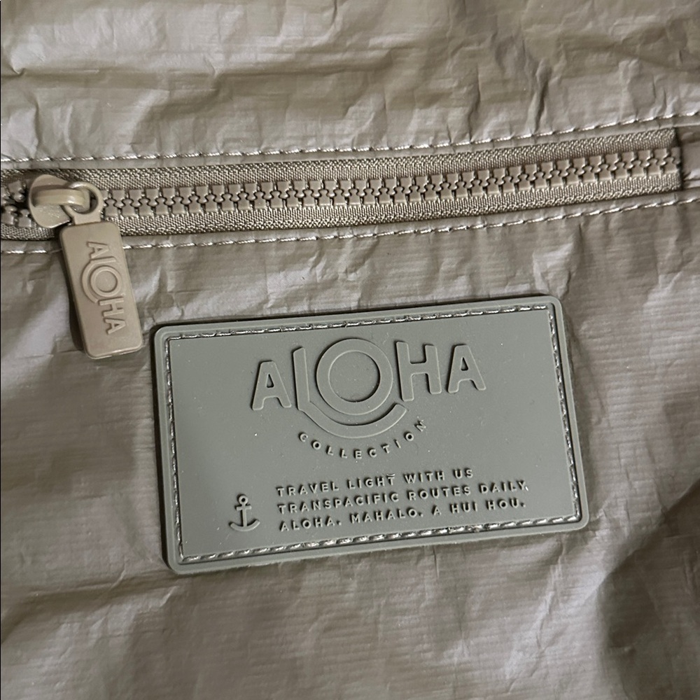 NTW Aloha Cross Body Bag Olive Green - Picture 4 of 8